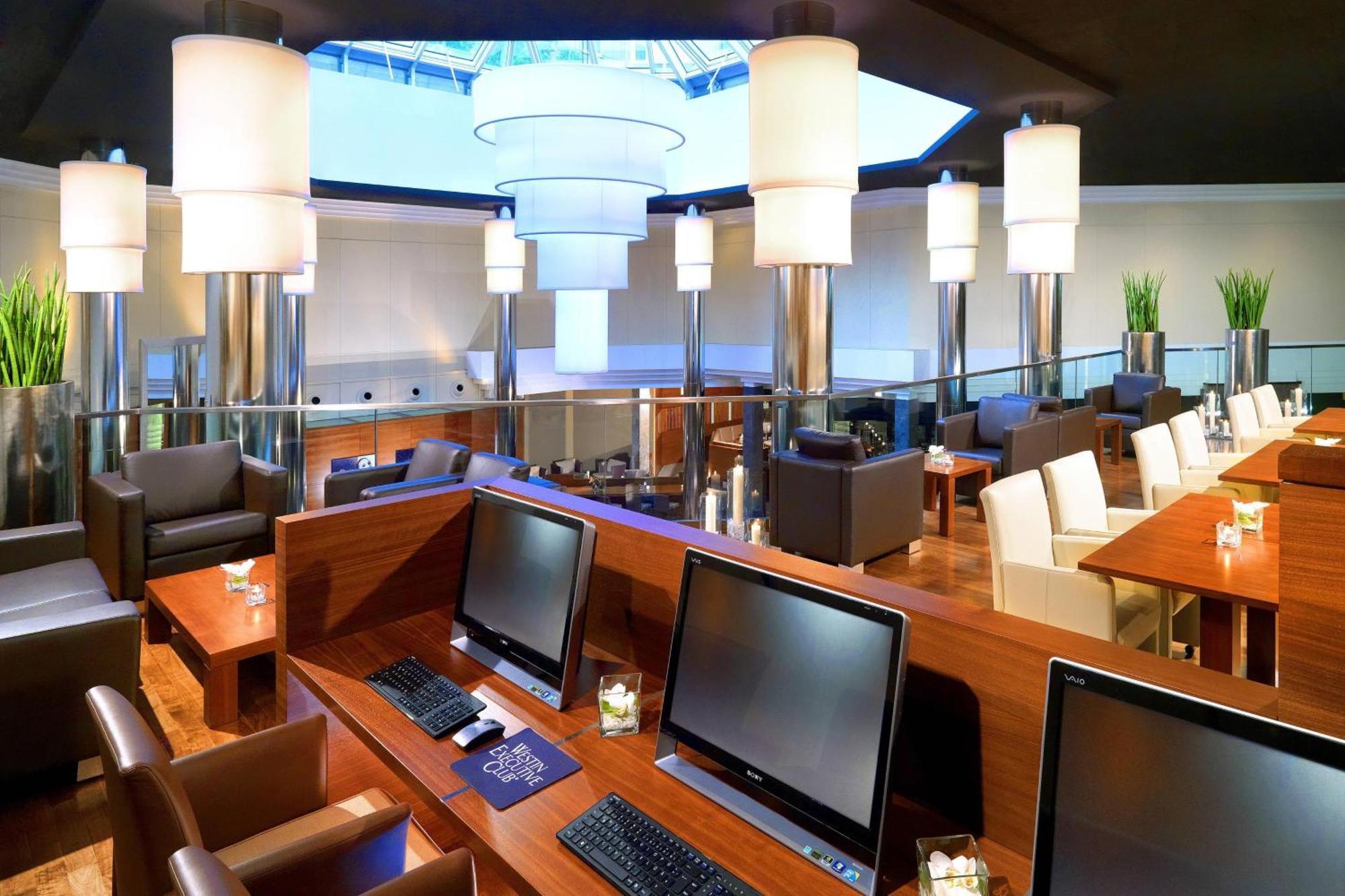 فندق ذا ويستن غراند فرانكفورت المظهر الخارجي الصورة The Business Lounge at Frankfurt Airport