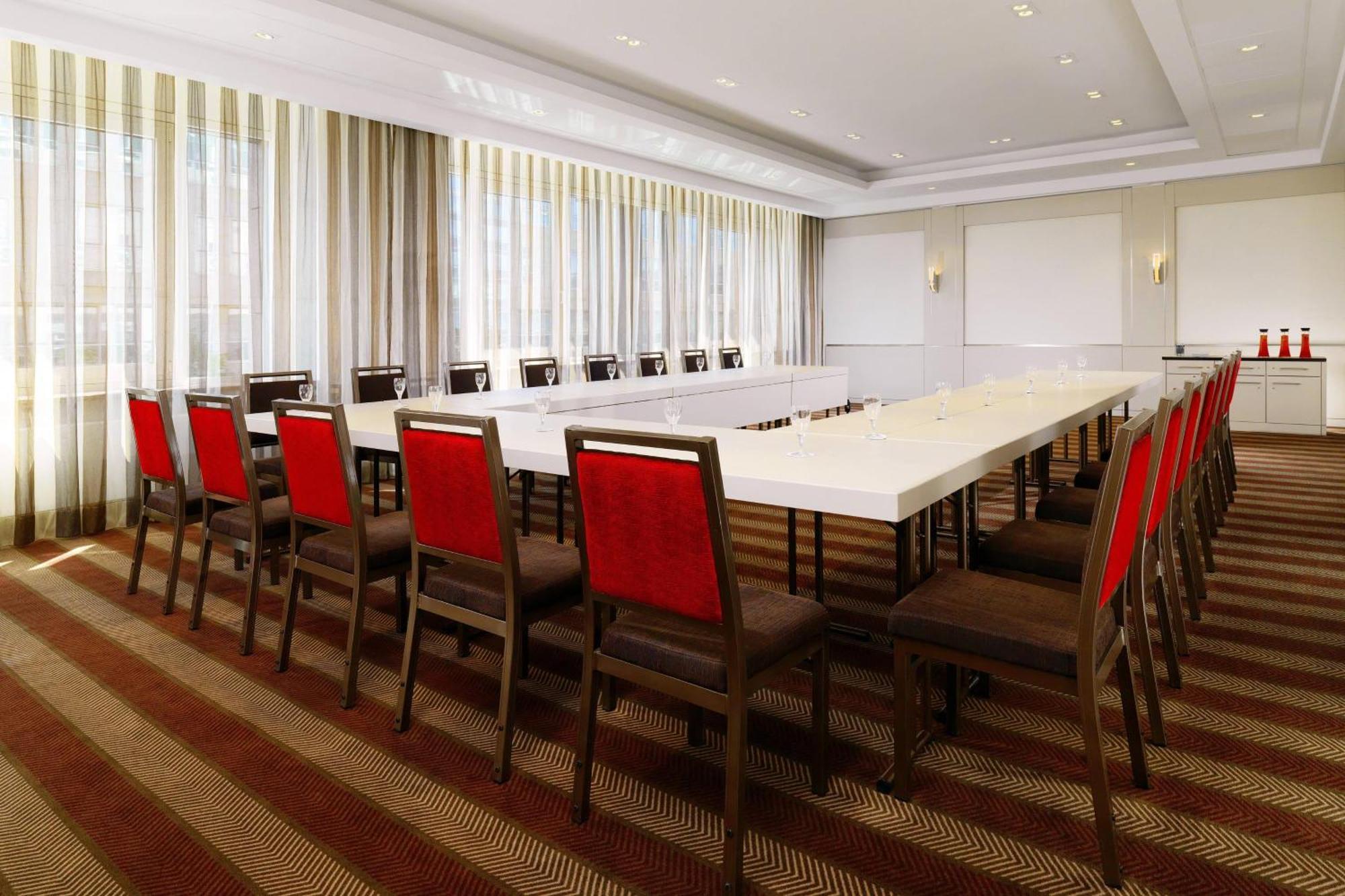 فندق ذا ويستن غراند فرانكفورت المظهر الخارجي الصورة A meeting room